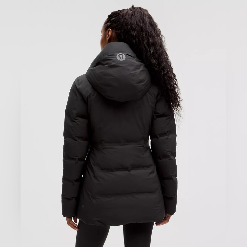 Lululemom StretchSeal™ Sleet Street 600-Down-Fill Jacket Size 2 or XS